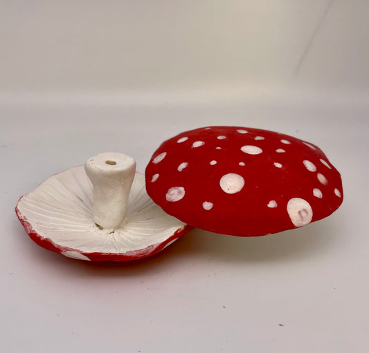 Mushroom incense holder