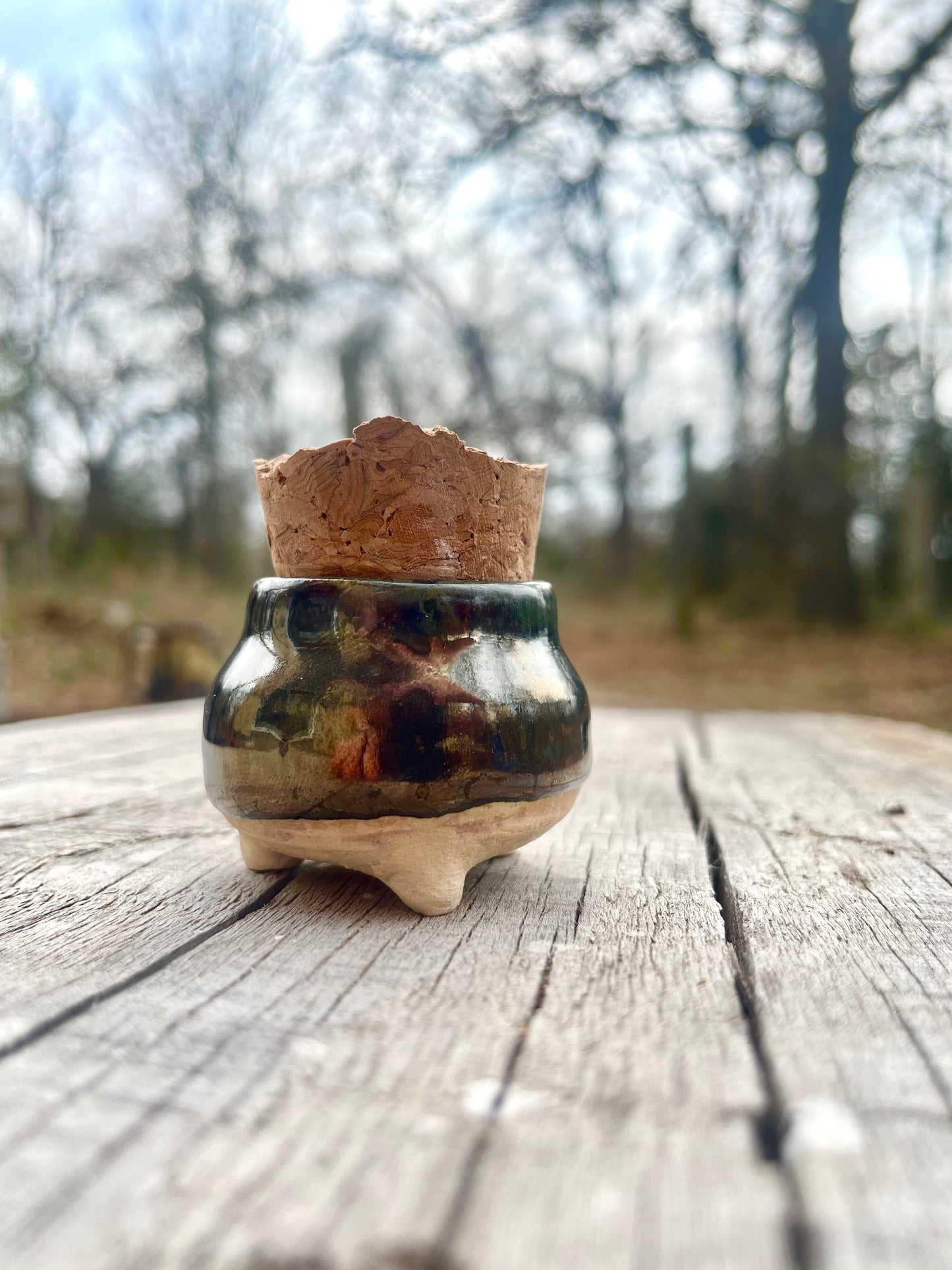 Mini pot with cork lid